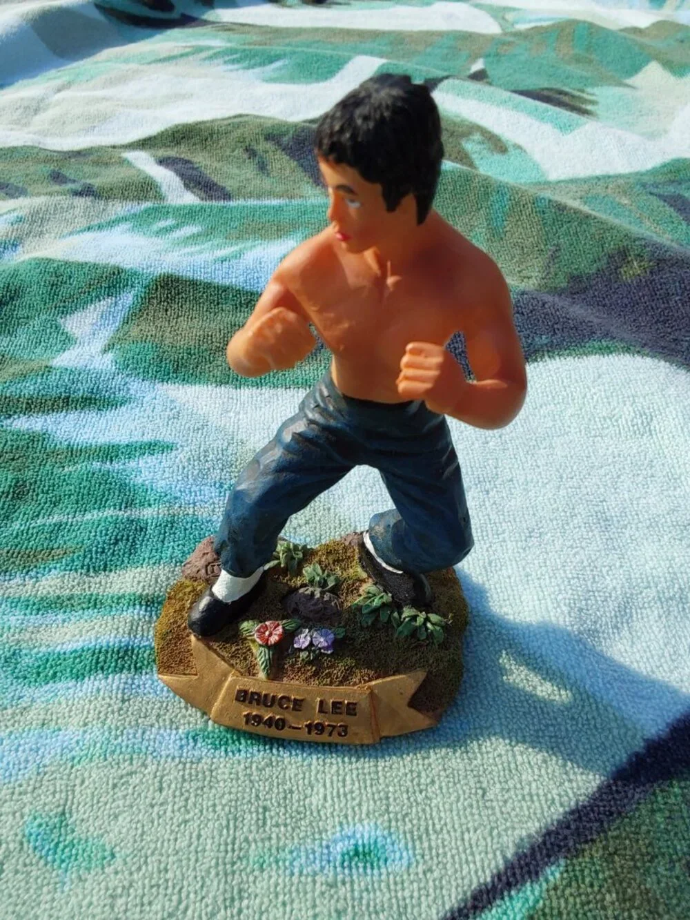 VINTAGE BRUCE LEE THE LEGEND RARE & FLAWLESS
